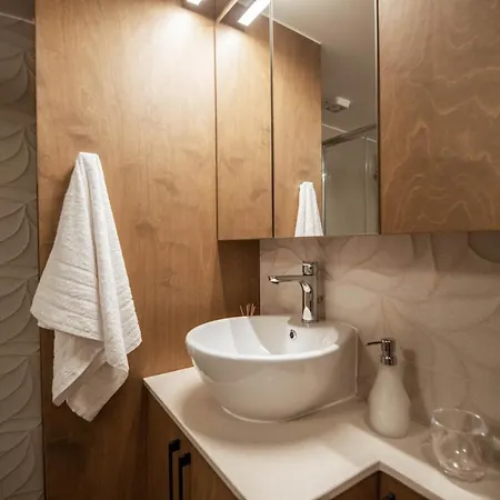 Cretan Sea View 8mins To Beach, Old Town,