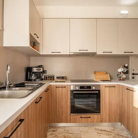 Cretan Sea View 10mins To Beach, Old Town,