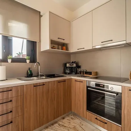 Cretan Sea View 10mins To Beach, Old Town, アパート